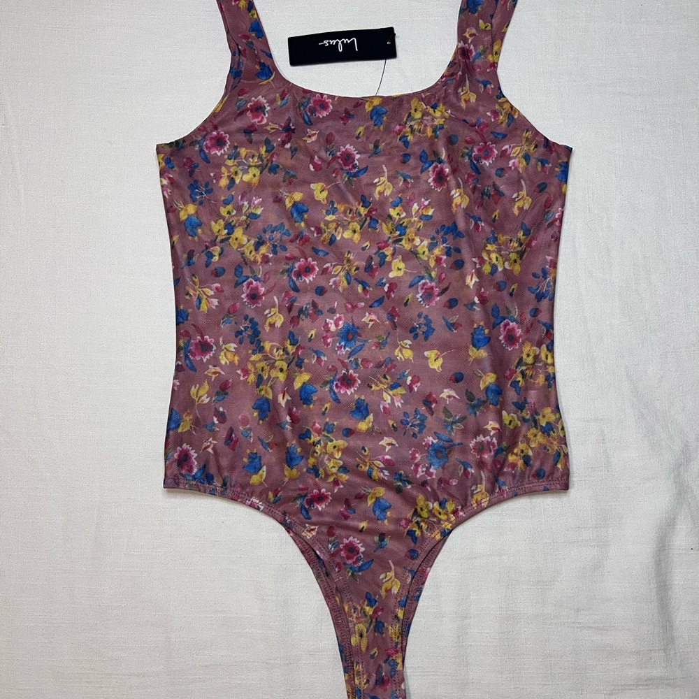 Lulus Women’s NWT Aesthetic Floral Mesh Thong Tank Bodysuit Size Medium